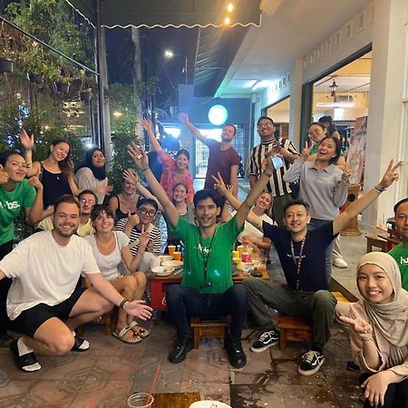 Hubs Hostel Yogyakarta Kültér fotó