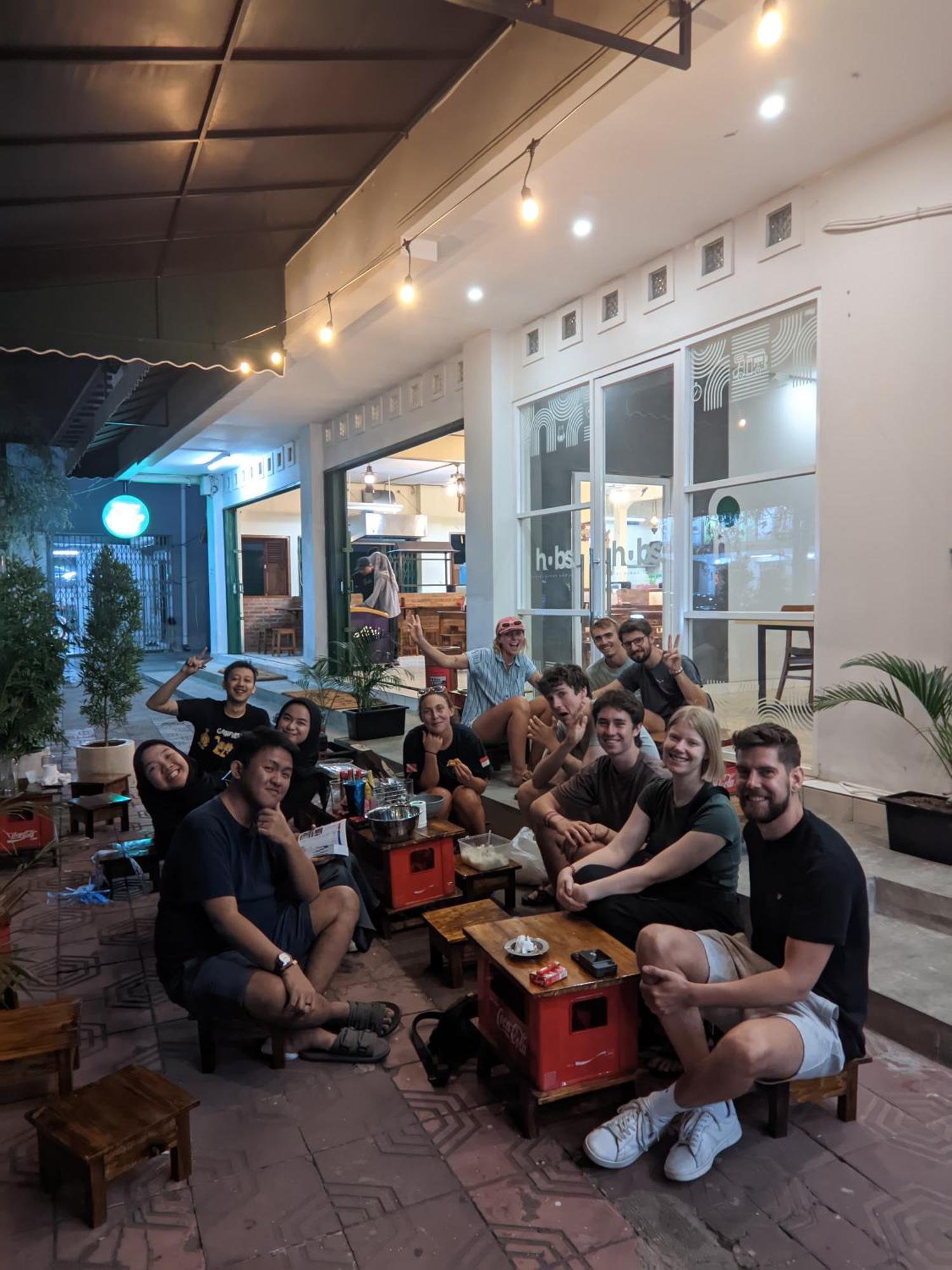 Hubs Hostel Yogyakarta Kültér fotó