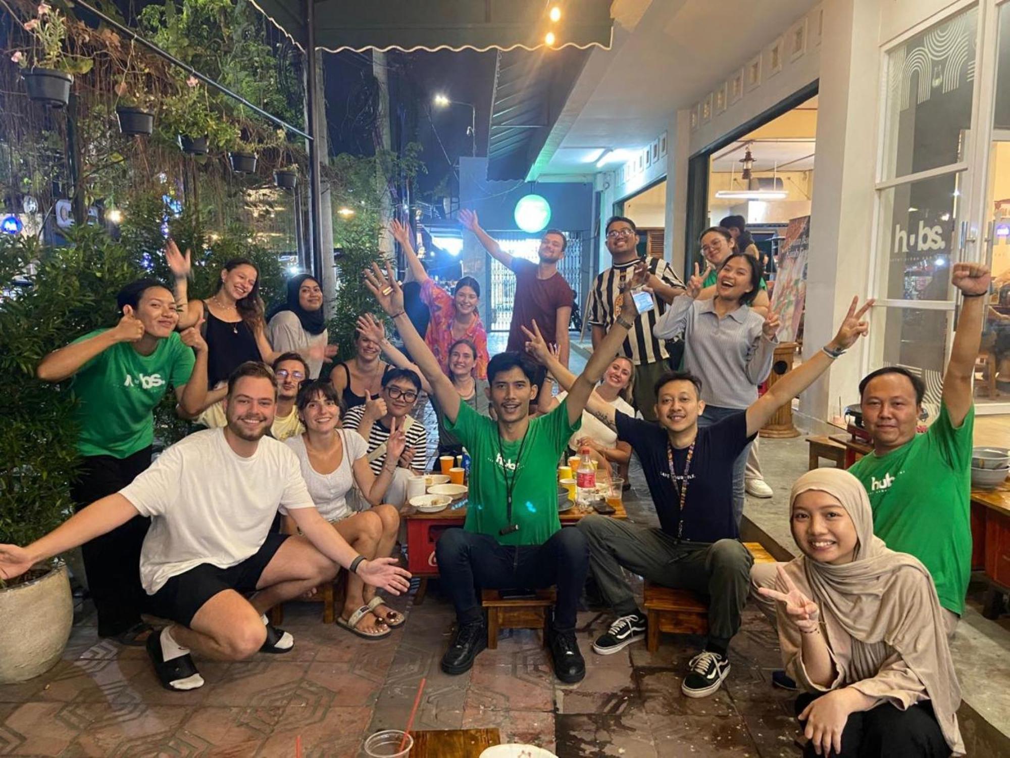 Hubs Hostel Yogyakarta Kültér fotó